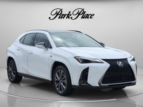 New 2026 Lexus UX 300h FWD image 4