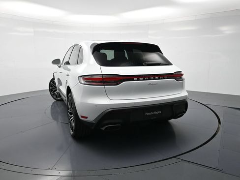 Used 2026 Porsche Macan AWD/4WD image 27