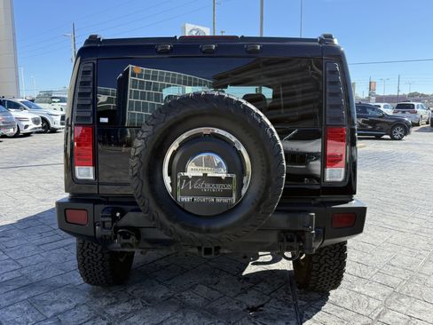 Used 2005 HUMMER H2 w/ Preferred Equipment Group image 6