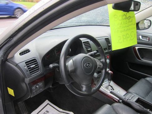 Used 2008 Subaru Legacy 2.5i Limited AWD/4WD image 7