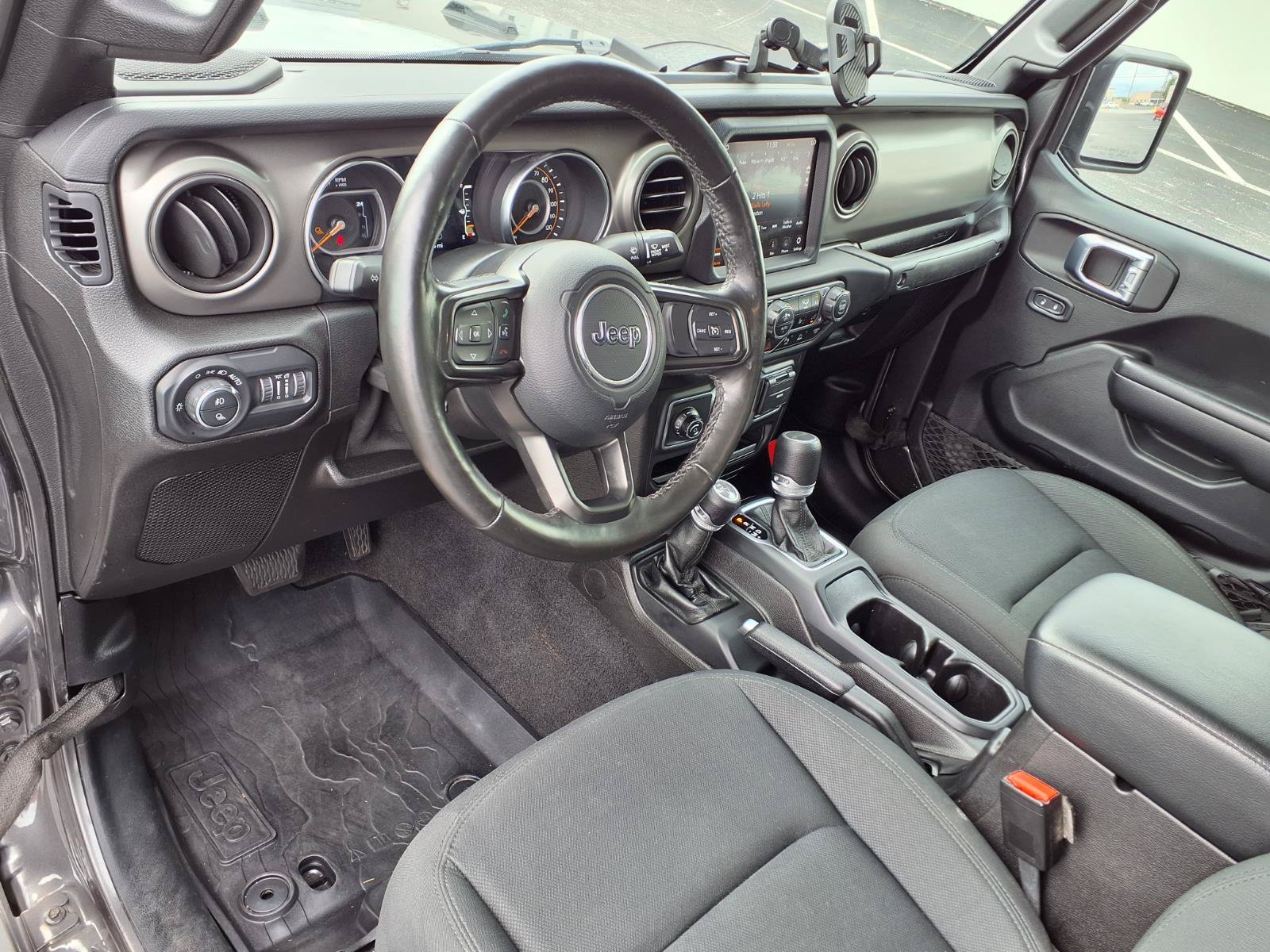 Used 2021 Jeep Gladiator Sport AWD/4WD image 17