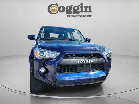 Used 2023 Toyota 4Runner SR5 Premium w/ Moonroof Package image 9