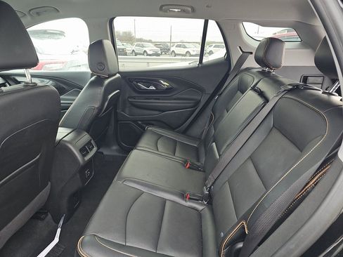 Used 2023 GMC Terrain AT4 image 6