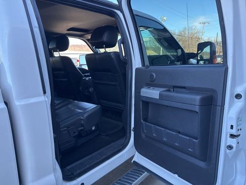 Used 2016 Ford F350 Lariat w/ Lariat Ultimate Package image 47
