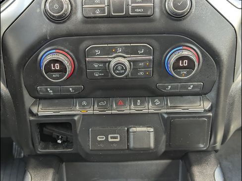 Used 2020 Chevrolet Silverado 1500 LT Trail Boss AWD/4WD image 32
