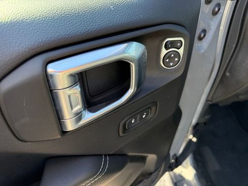 Used 2022 Jeep Wrangler Unlimited Sahara 4xe image 14