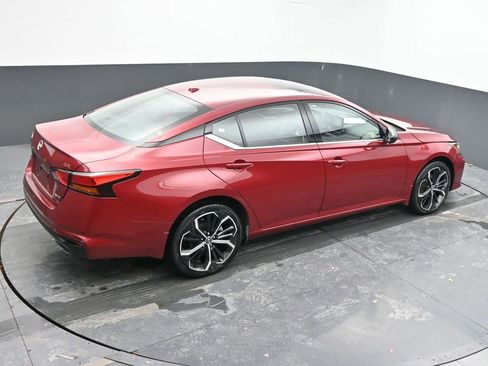 Used 2024 Nissan Altima 2.5 SR w/ SR Premium Package image 46