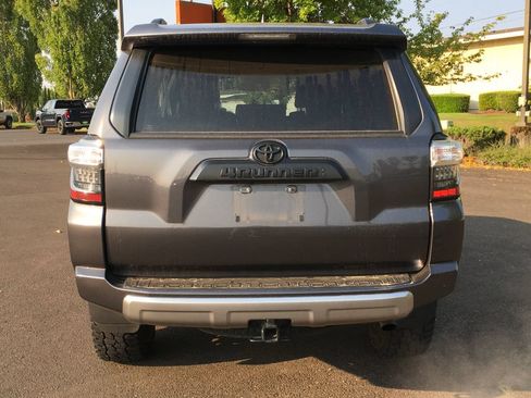 Used 2023 Toyota 4Runner TRD Off-Road Premium w/ Moonroof Package AWD/4WD image 5