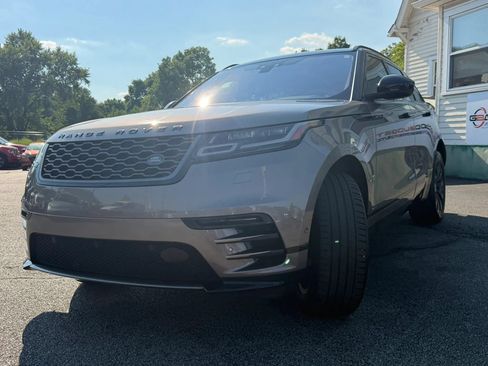 Used 2019 Land Rover Range Rover Velar R-Dynamic SE AWD/4WD image 9