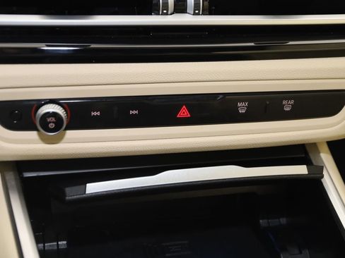 Used 2023 BMW i4 eDrive35 w/ Premium Package RWD image 36