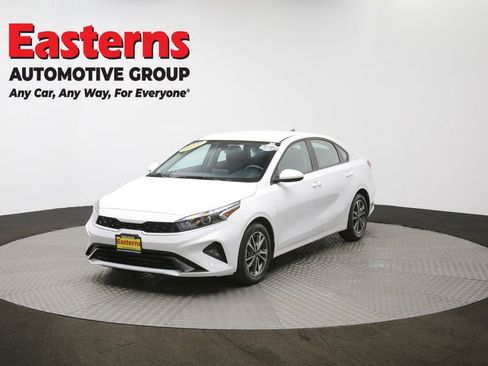 Used 2024 Kia Forte LXS image 98