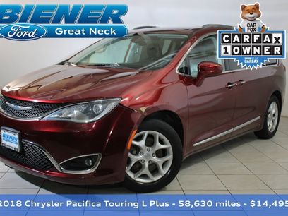 Used 2018 Chrysler Pacifica Touring-L Plus w/ Tire & Wheel Group