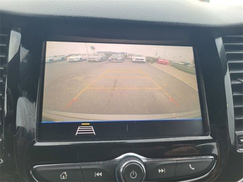 Used 2022 Chevrolet Trax LS w/ Tint and Cruise Package image 24