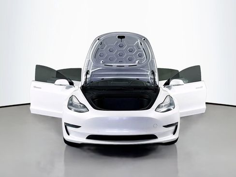 Used 2020 Tesla Model 3 Standard Range Plus RWD image 25