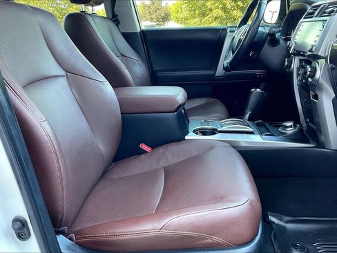 Used 2023 Toyota 4Runner Limited AWD/4WD image 24
