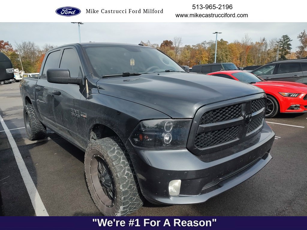 Used 2018 RAM 1500 Express w/ Express Value Package AWD/4WD image 3