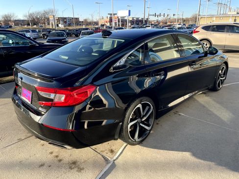 Used 2021 Honda Accord Sport Special Edition image 2