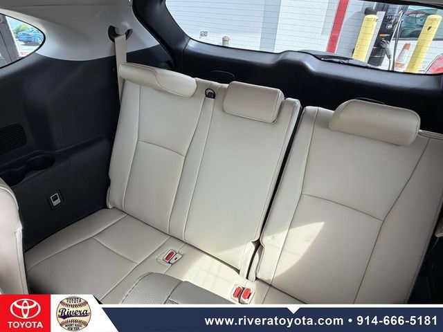Used 2021 Toyota Highlander Platinum AWD/4WD image 17