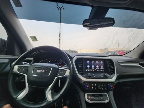 Used 2023 GMC Acadia SLT w/ Elevation Edition FWD image 17