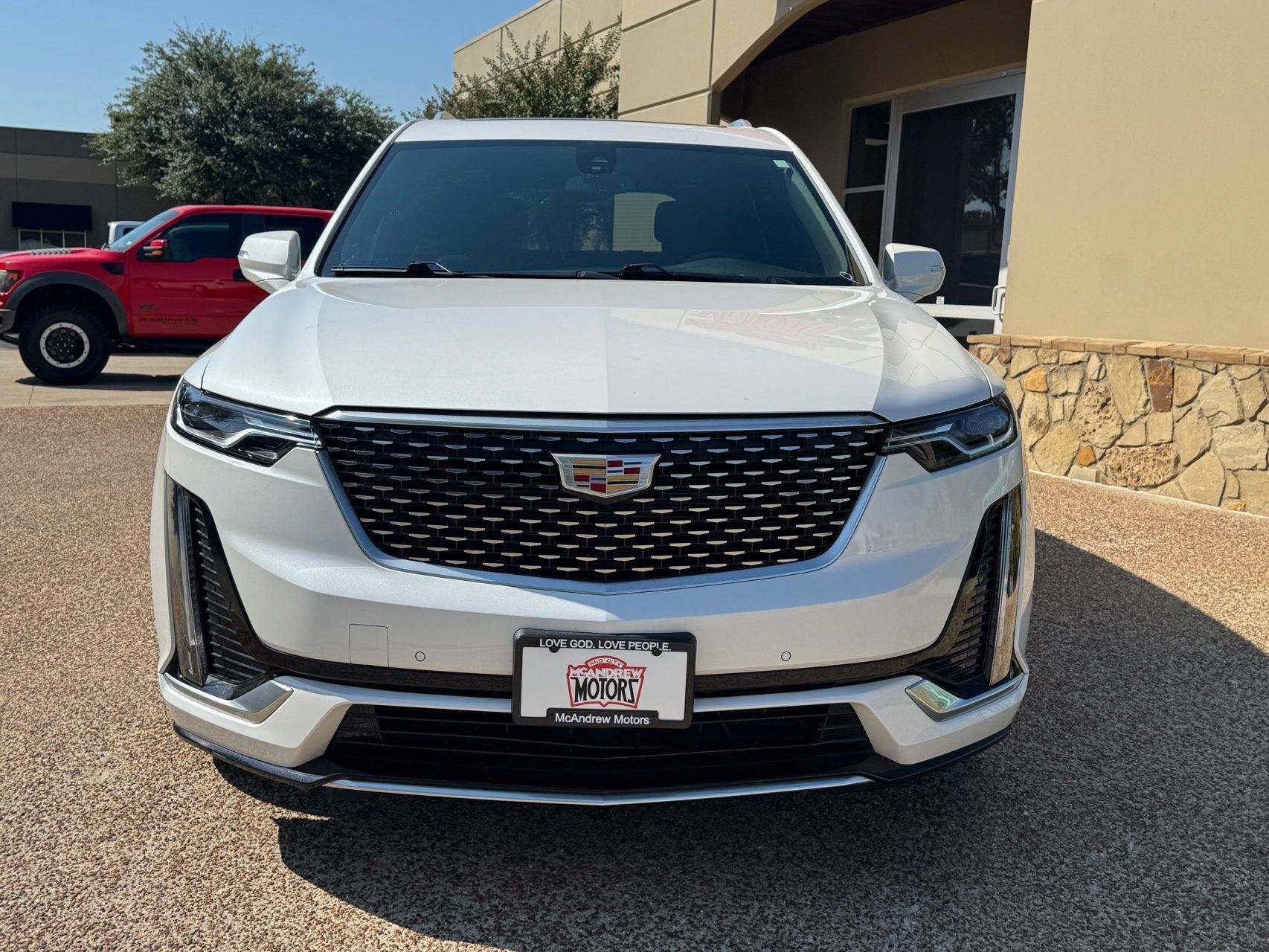 Used 2025 Cadillac XT6 Luxury FWD image 5