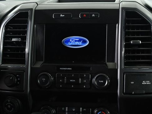Used 2019 Ford F150 XLT w/ Equipment Group 302A Luxury AWD/4WD image 9