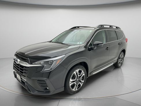 Used 2023 Subaru Ascent Limited AWD/4WD image 6