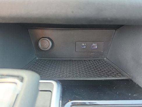 Used 2025 Nissan Pathfinder SV FWD image 15
