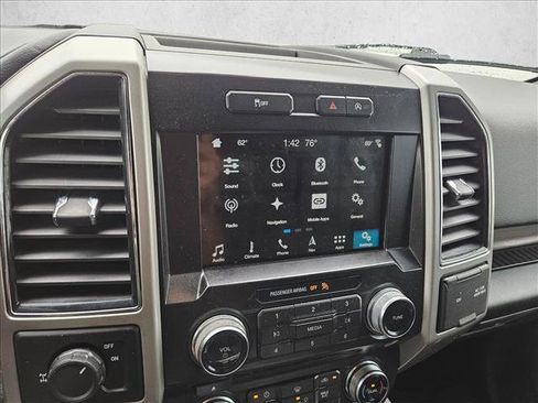 Used 2017 Ford F150 Lariat w/ Equipment Group 502A Luxury RWD image 19