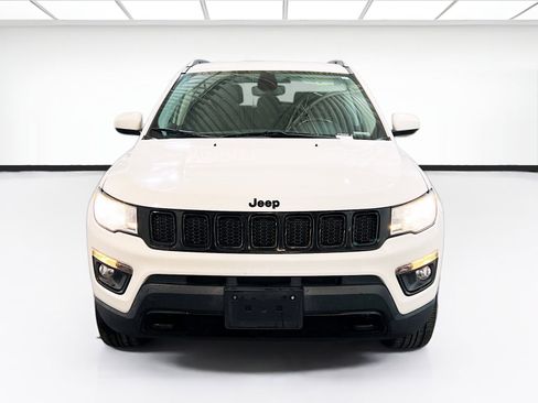 Used 2019 Jeep Compass Sport image 2