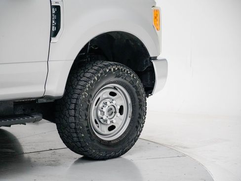 Used 2017 Ford F350 XL image 11