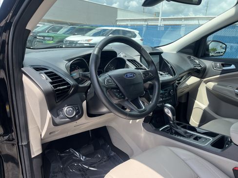 Used 2019 Ford Escape Titanium FWD image 13