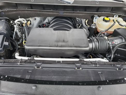 Used 2022 Chevrolet Tahoe RST w/ Luxury Package image 21