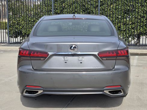 Used 2021 Lexus LS 500 w/ Accessory Package (Z2) image 4