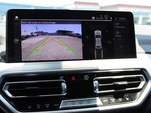 Used 2025 BMW X4 xDrive30i AWD/4WD image 31