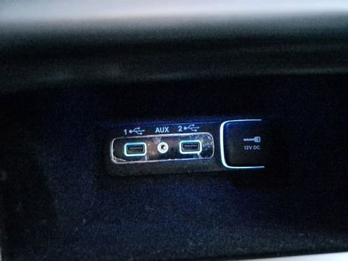 Used 2018 Jeep Grand Cherokee Limited w/ Luxury Group II image 27