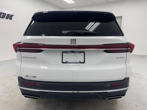 Used 2025 Buick Enclave Preferred FWD image 6
