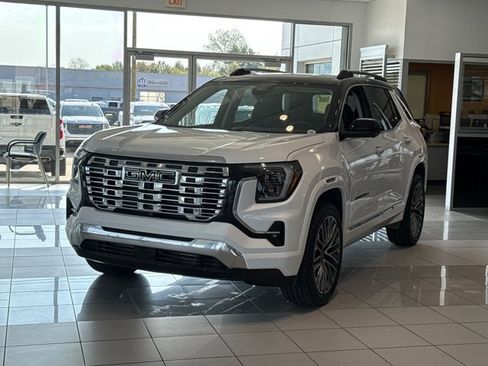 New 2027 GMC Terrain Denali w/ LPO, Black Badging Package AWD/4WD image 11