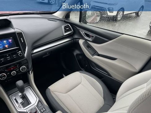 Used 2022 Subaru Forester Premium image 3