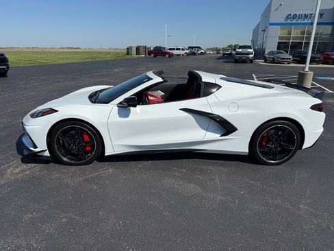 Used 2020 Chevrolet Corvette Stingray Preferred Cpe w/ 2LT Preferred Equipment Group RWD image 4
