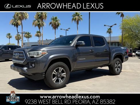 Used 2016 Toyota Tacoma TRD Sport RWD image 1