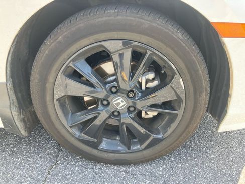 Used 2024 Honda Odyssey Sport image 26