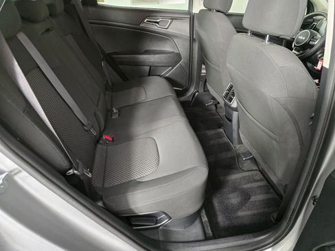 Used 2023 Kia Sportage LX image 39