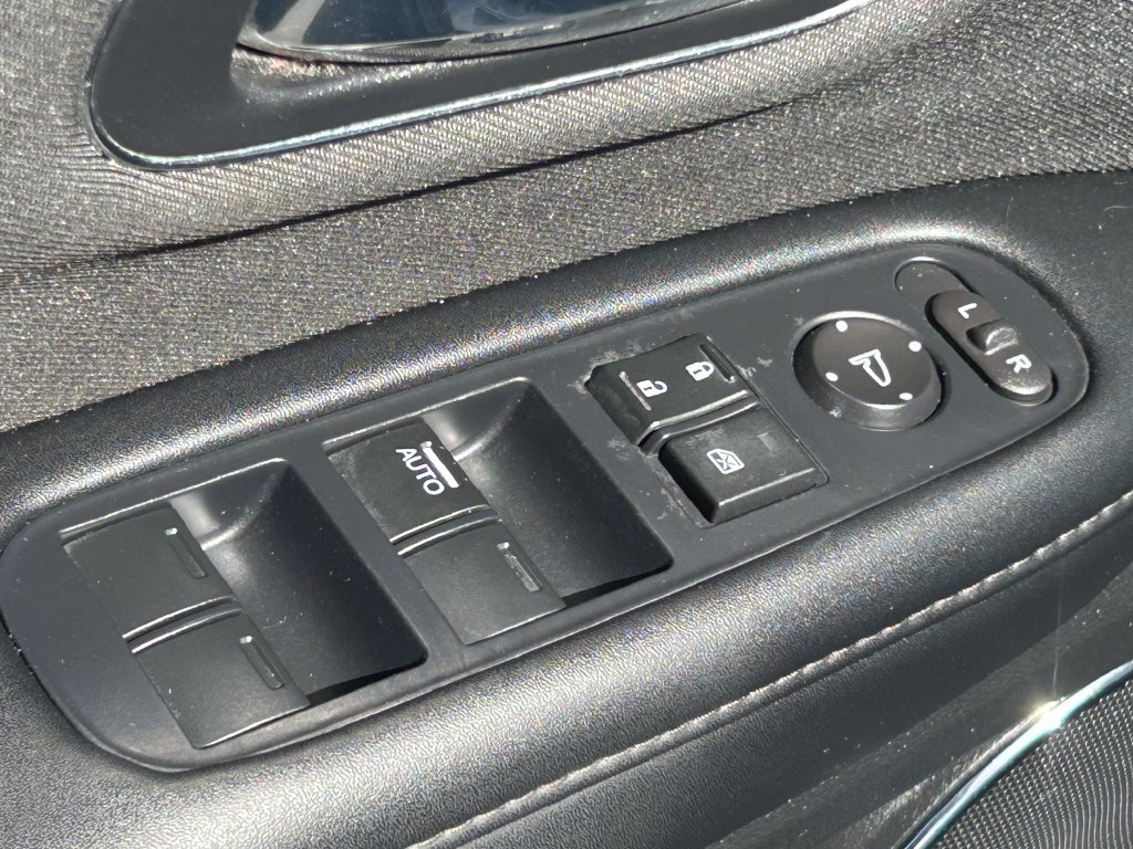 Used 2021 Honda HR-V EX image 26
