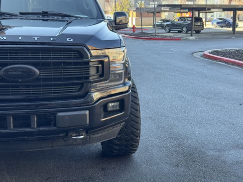 Used 2019 Ford F150 Limited image 12