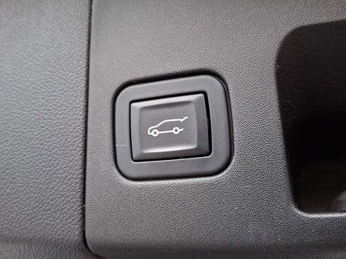 Used 2017 Cadillac XT5 Premium Luxury image 29