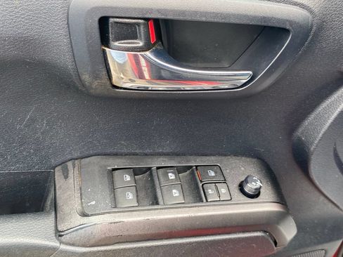 Used 2021 Toyota Tacoma TRD Off-Road w/ Technology Package RWD image 22
