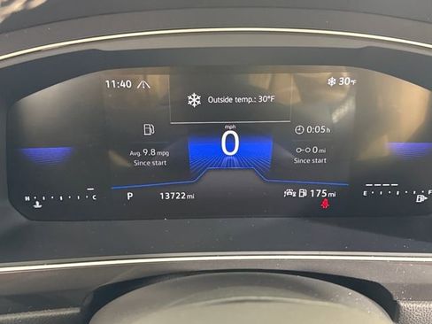 Used 2024 Volkswagen Tiguan SE image 21