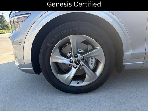 Certified 2026 Genesis GV70 2.5T Advanced AWD/4WD image 17