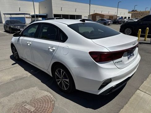 Used 2024 Kia Forte LXS FWD image 3