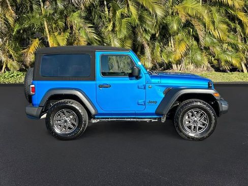 Used 2024 Jeep Wrangler Sport S image 4